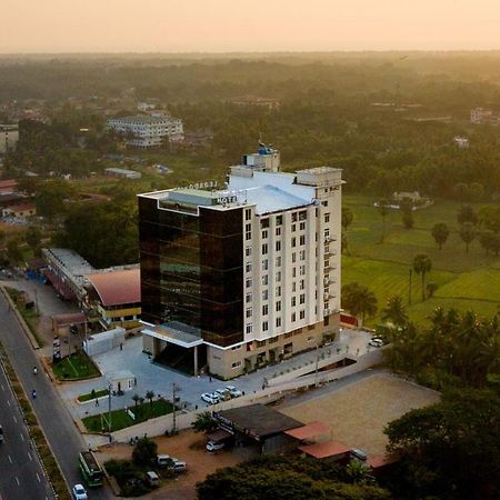 Essentia Manipal Inn Udupi Esterno foto