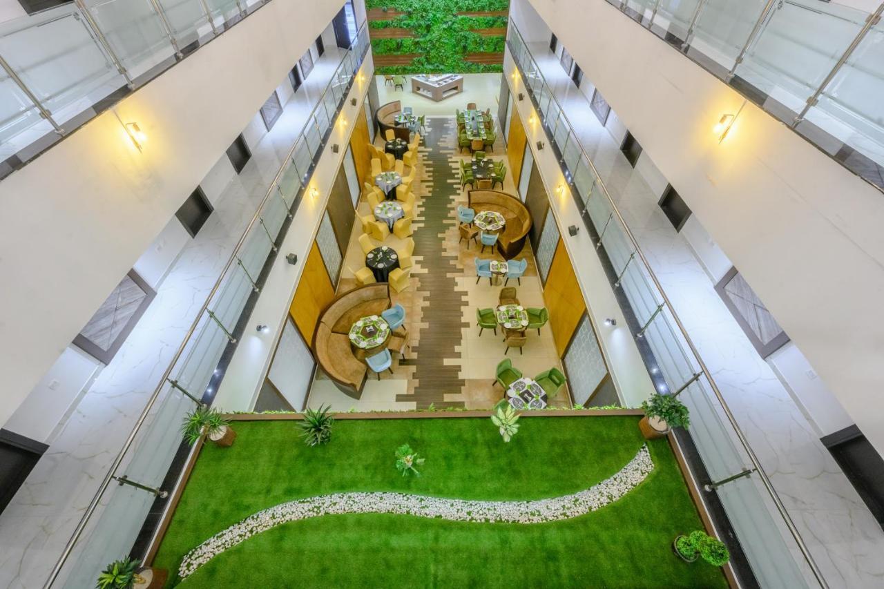 Essentia Manipal Inn Udupi Esterno foto