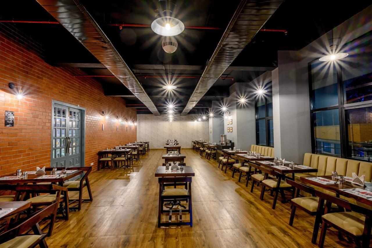 Essentia Manipal Inn Udupi Esterno foto